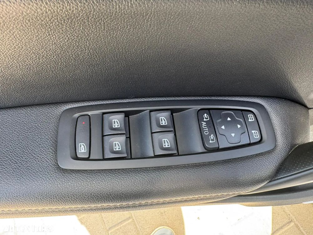 Renault Megane BLUE dCi EDC Intens - 23