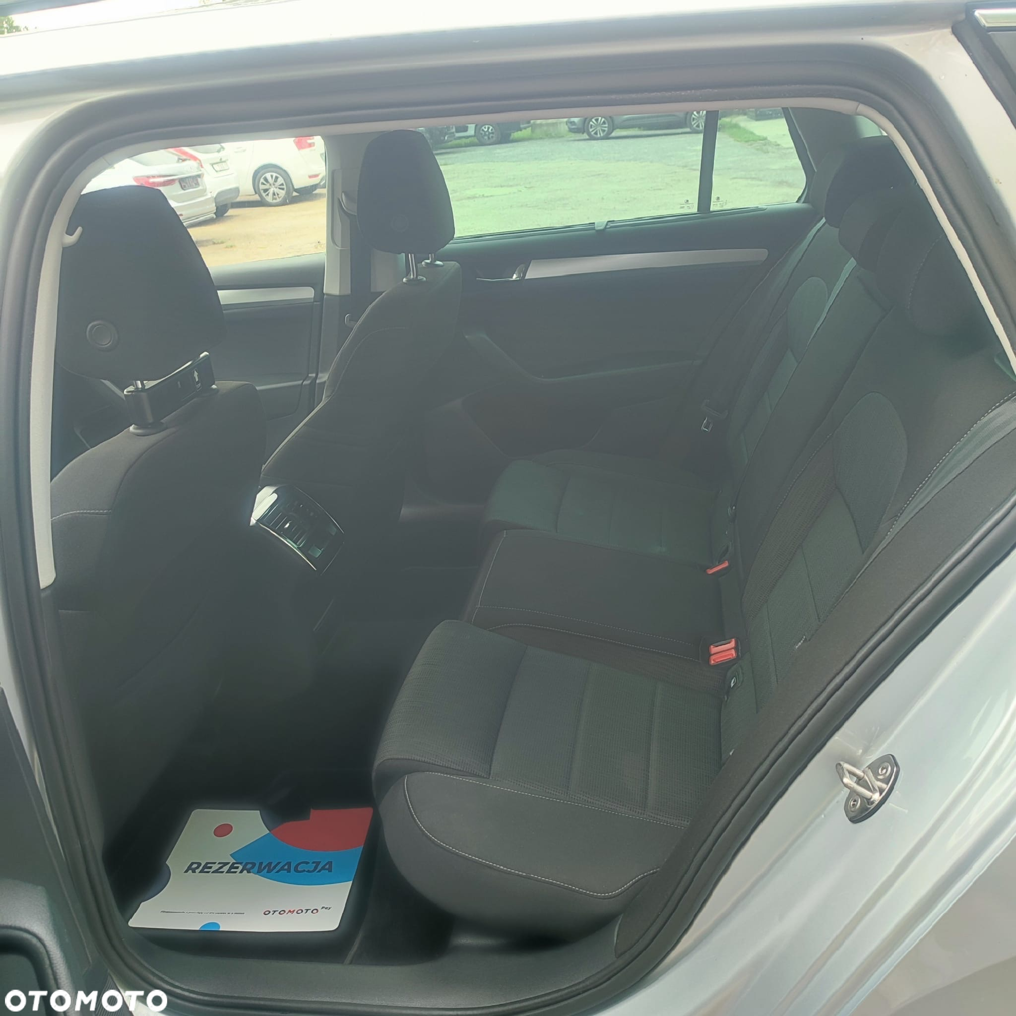 Skoda Superb 2.0 TDI 4x4 Active DSG - 10
