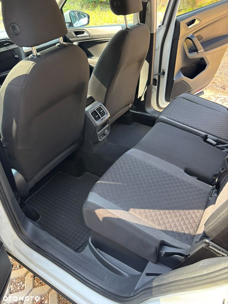 Volkswagen Tiguan - 13