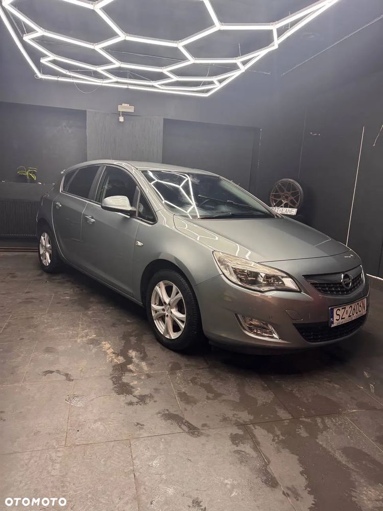 Opel Astra - 1