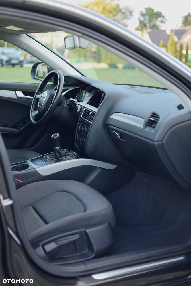 Audi A4 Limousine 1.8 TFSI Attraction - 24