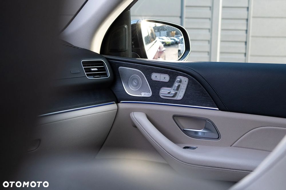 Mercedes-Benz GLE - 24