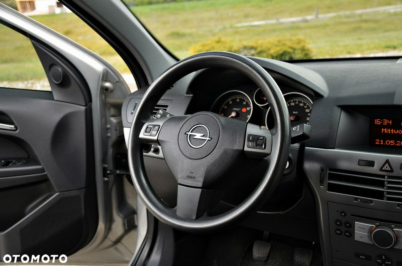 Opel Astra - 22