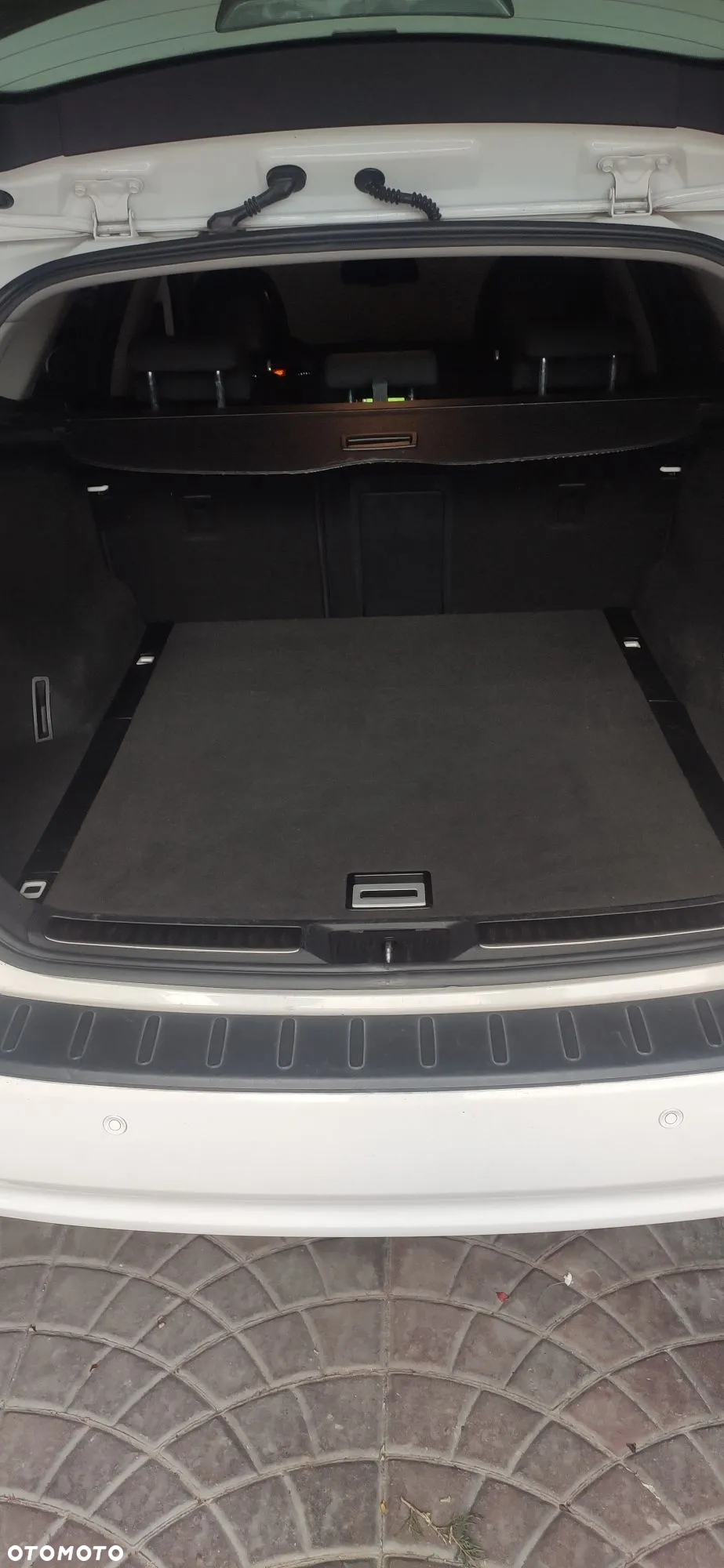 Toyota Avensis 2.0 D-4D Premium - 9