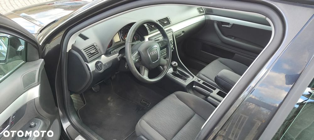 Audi A4 Avant 2.0 TDI DPF - 11