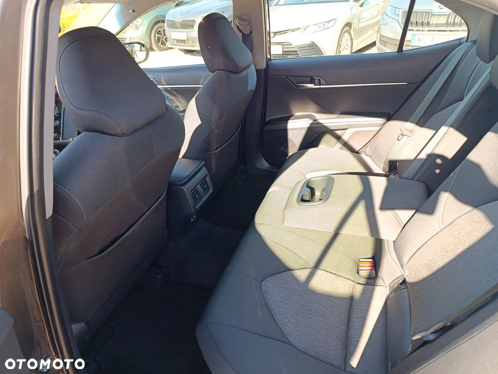 Toyota Camry 2.5 Hybrid Comfort CVT - 16