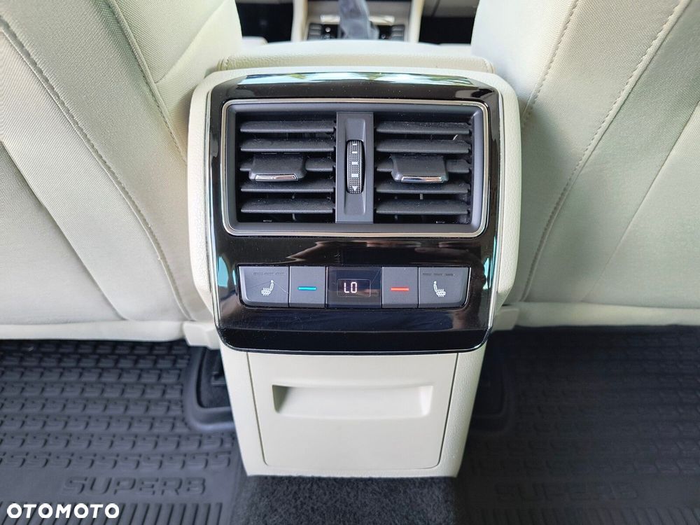 Skoda Superb - 34
