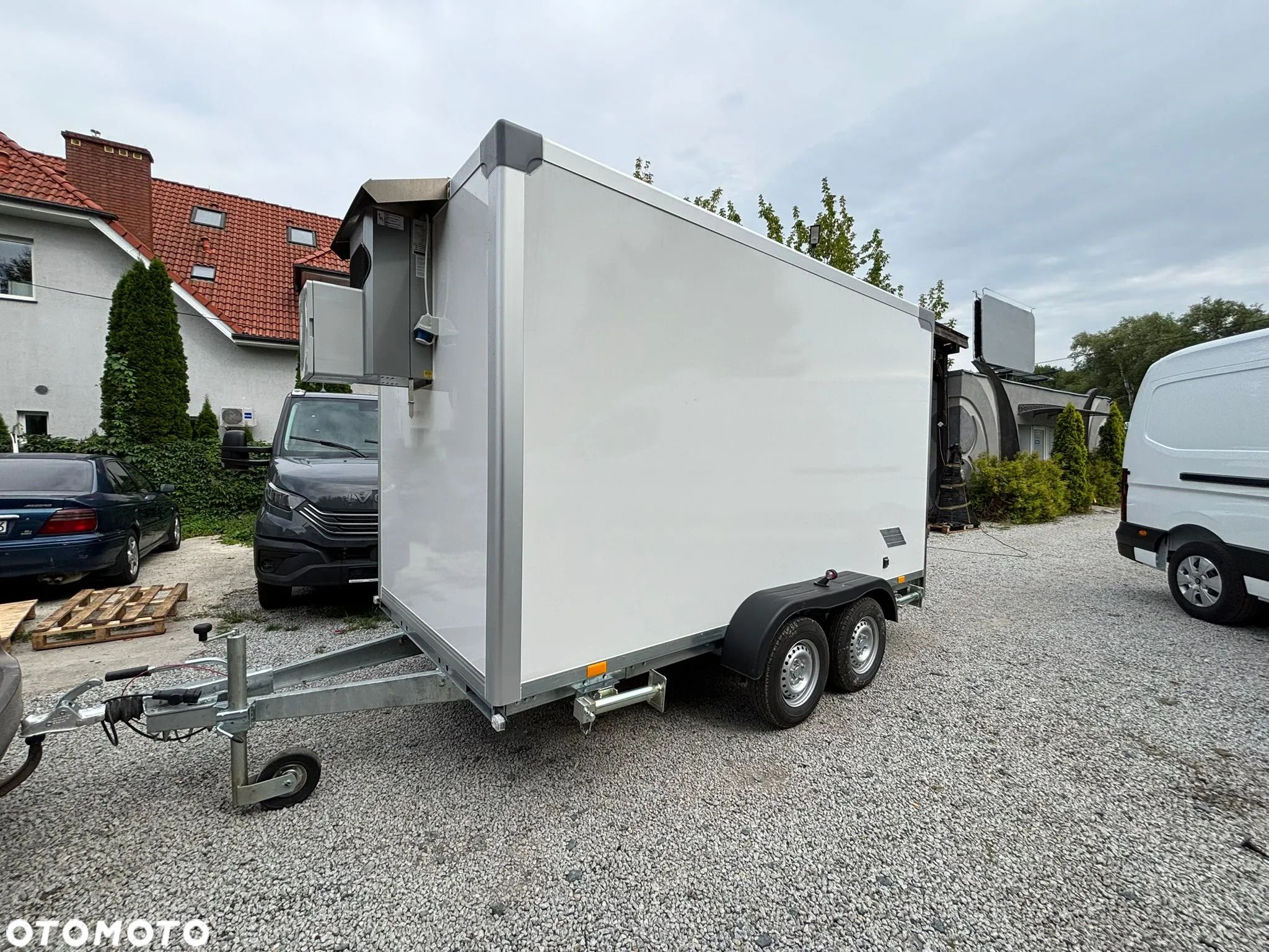 Niewiadów PRZYCZEPA CHŁODNIA KAT 360 2700kg (TANDEM) - 1