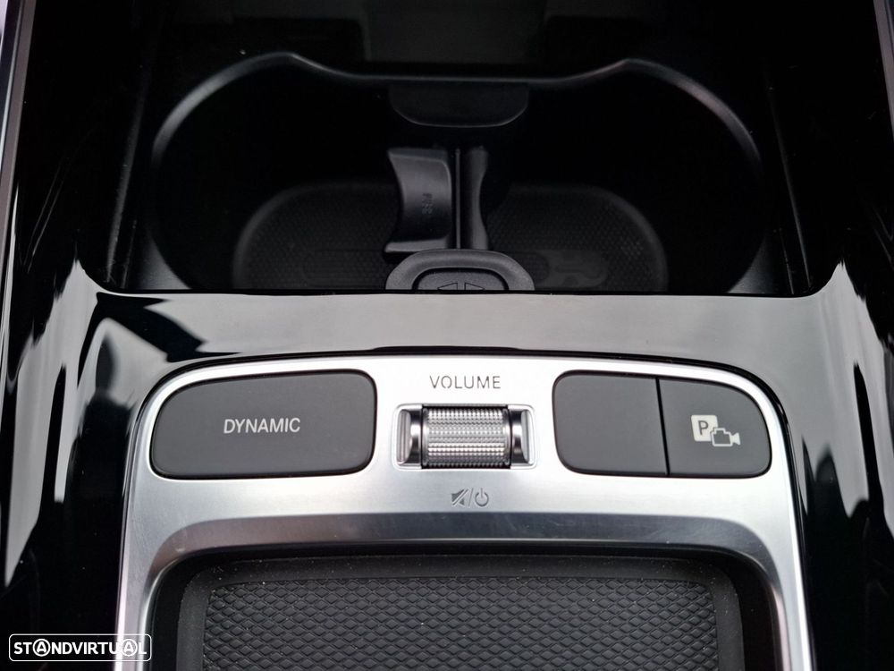 Mercedes-Benz GLB 200 AMG Line - 21