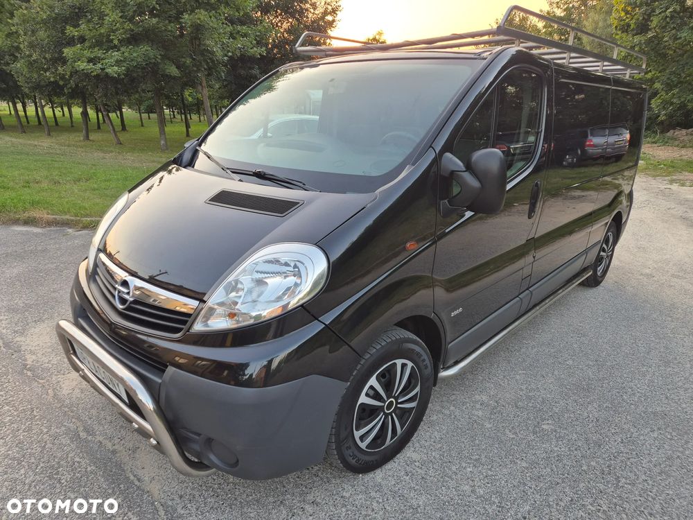 Opel Vivaro - 1