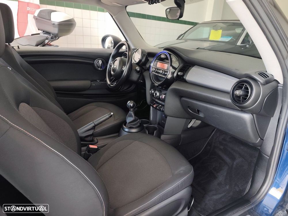 MINI 3 Portas One - 10