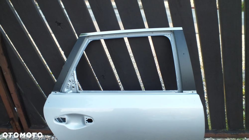 Drzwi tylne prawe Kia Ceed III kombi - 10