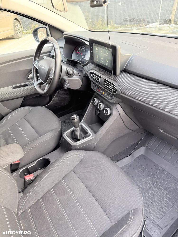 Dacia Logan TCe 90 MT6 Prestige+ - 13