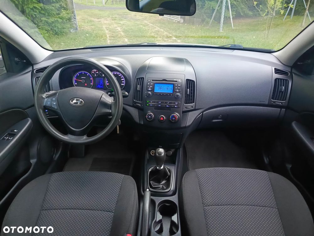 Hyundai i30 1.6 CRDi Comfort - 28