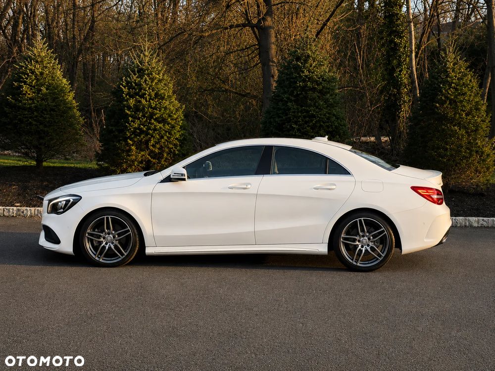 Mercedes-Benz CLA 250 4-Matic AMG Line - 8