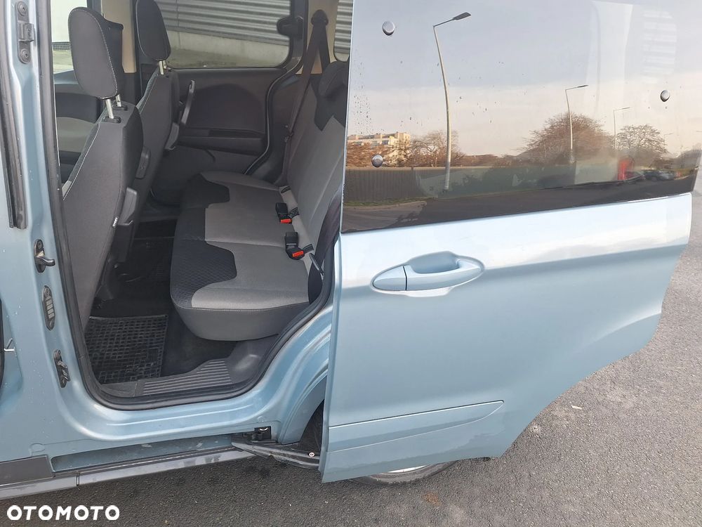 Ford Tourneo Courier 1.0 EcoBoost Trend - 22