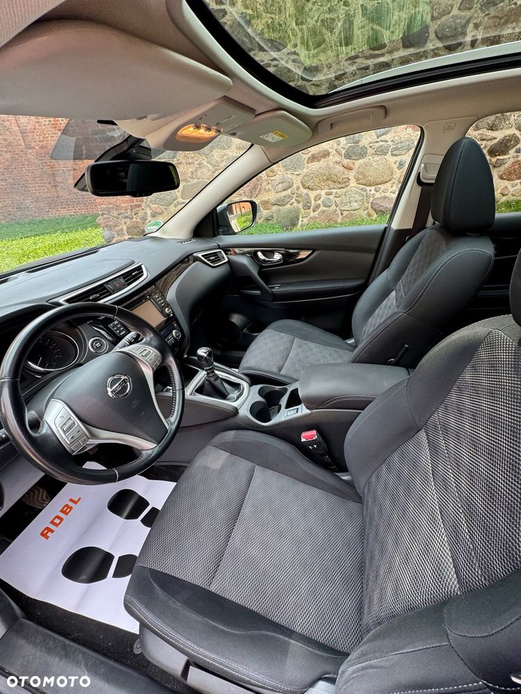 Nissan Qashqai 1.2 DIG-T N-Connecta EU6 - 20
