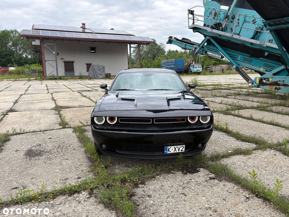 Dodge Challenger - 4