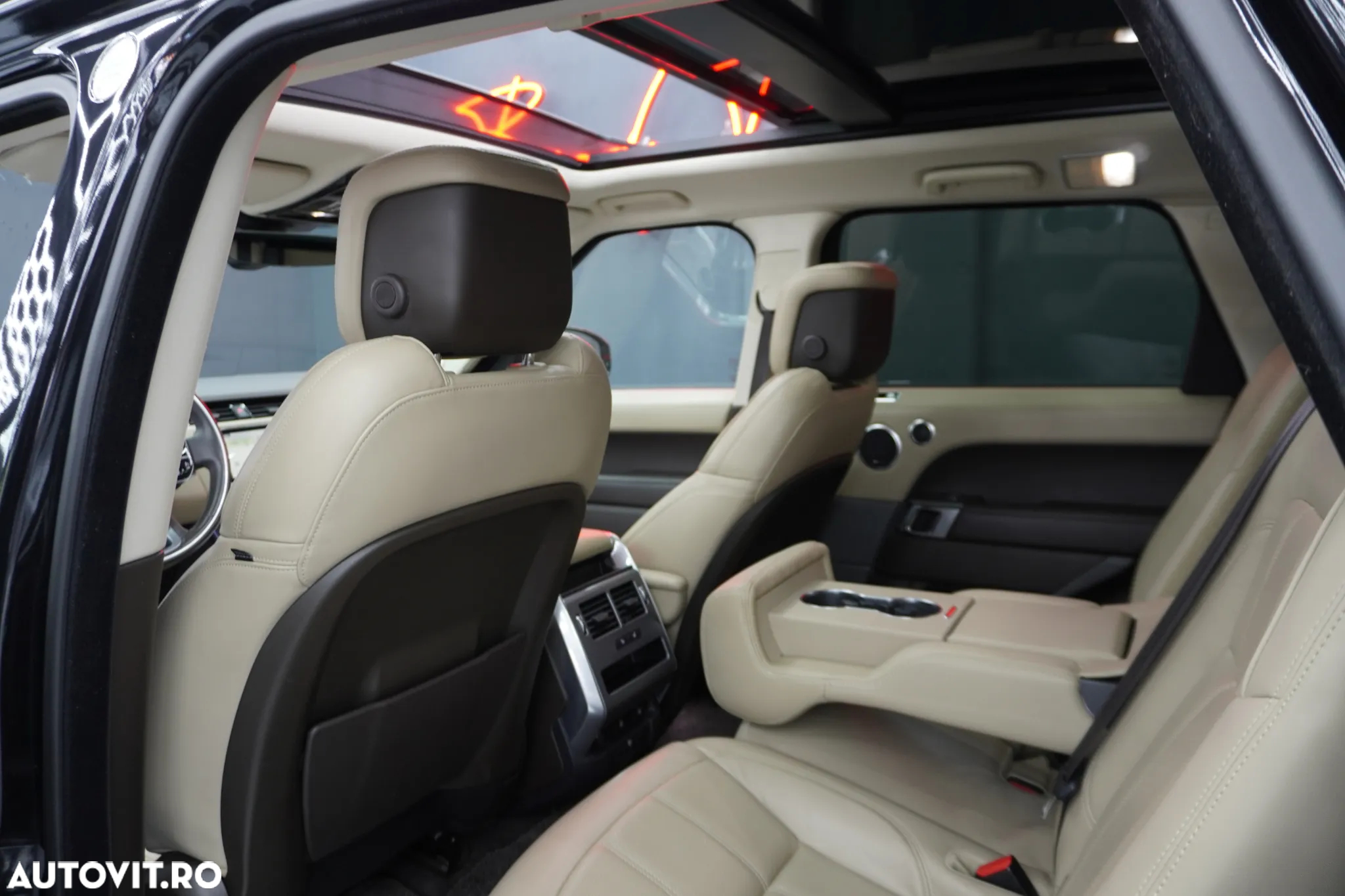 Land Rover Range Rover Sport - 8