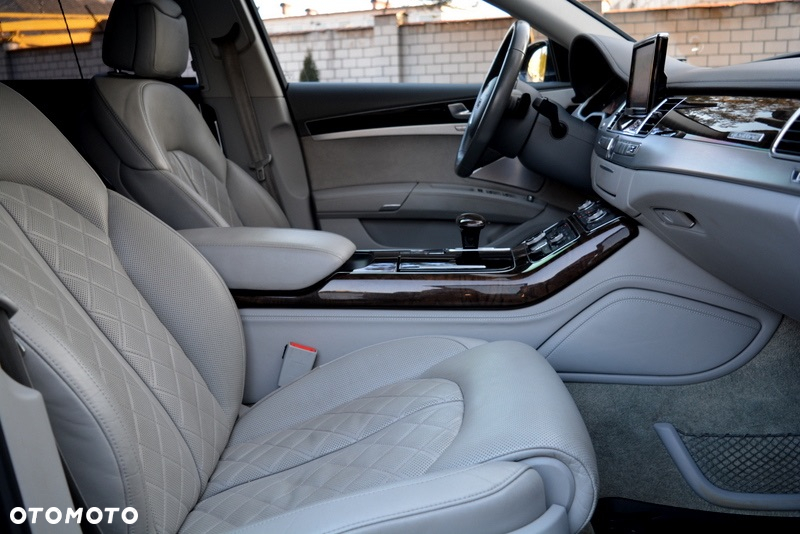 Audi A8 4.2 TDI Quattro - 9
