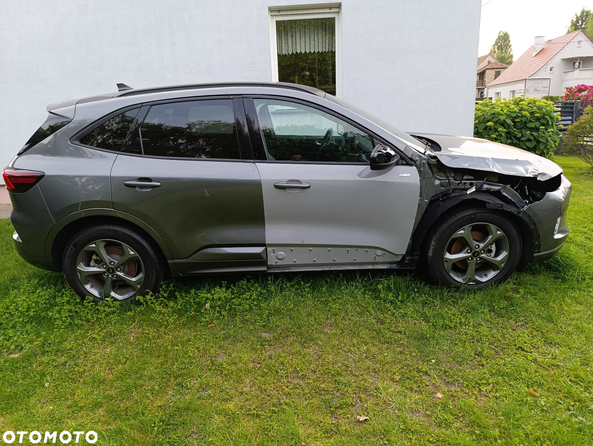 Ford Kuga 1.5 EcoBoost FWD ST-Line - 2