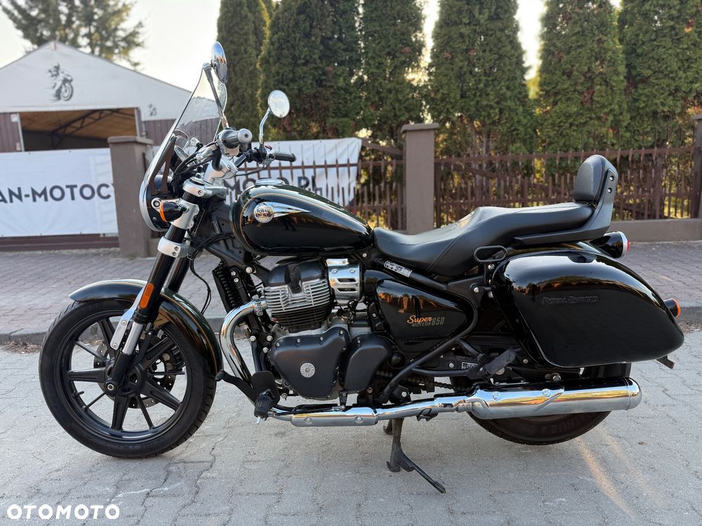 Royal Enfield Super Meteor - 16