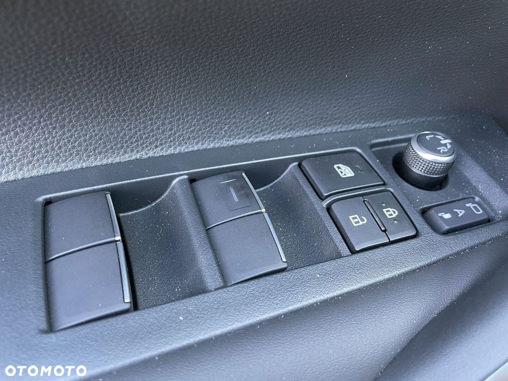 Toyota Corolla 1.8 Hybrid GR Sport Dynamic - 27