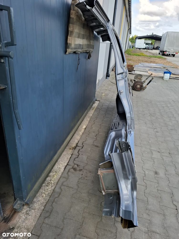 Ćwiartka błotnik lewy bok Renault Trafic III 2019 rok long - 4