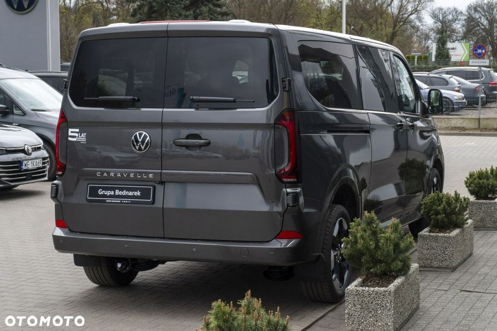 Volkswagen Caravelle - 9
