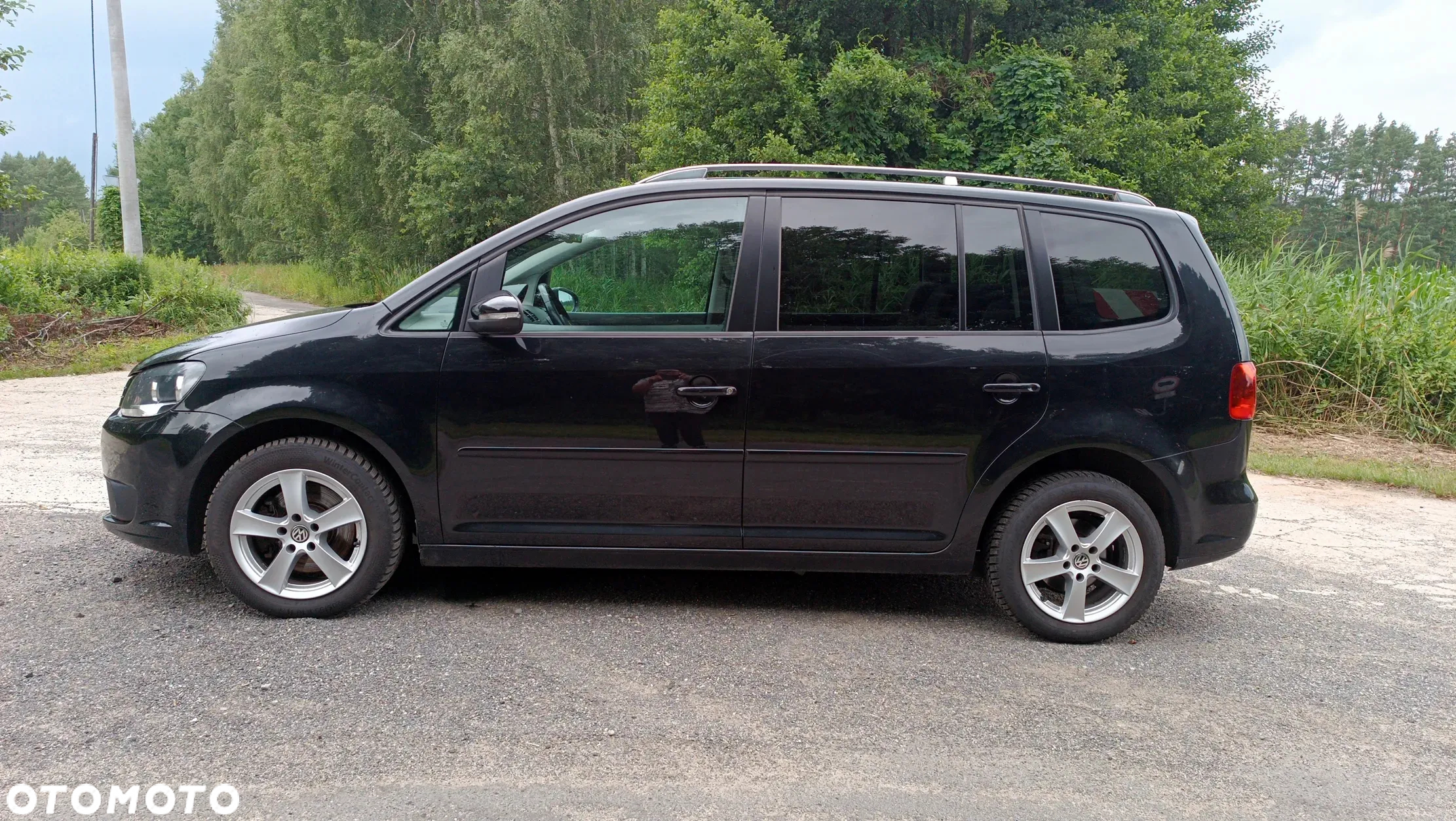 Volkswagen Touran - 12
