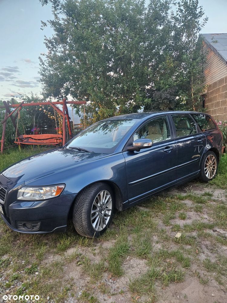 Volvo V50 - 1