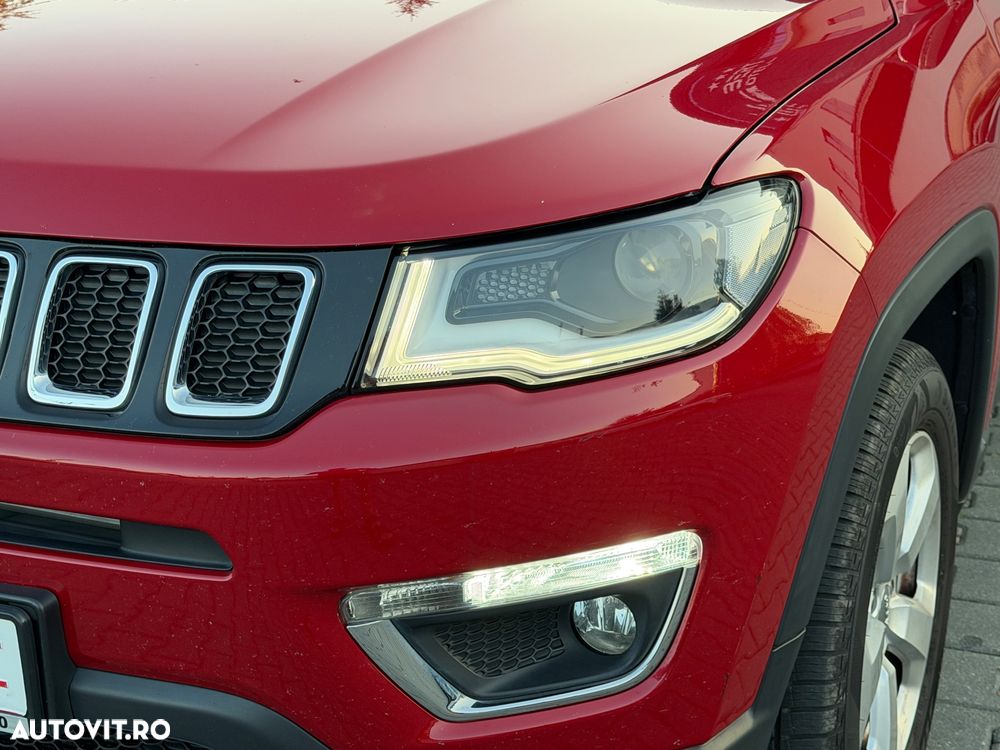 Jeep Compass - 34