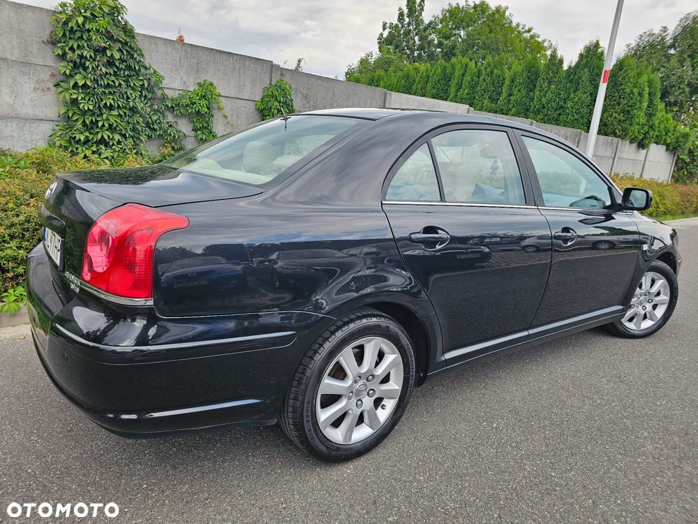 Toyota Avensis 2.2 D-4D Prestige - 6