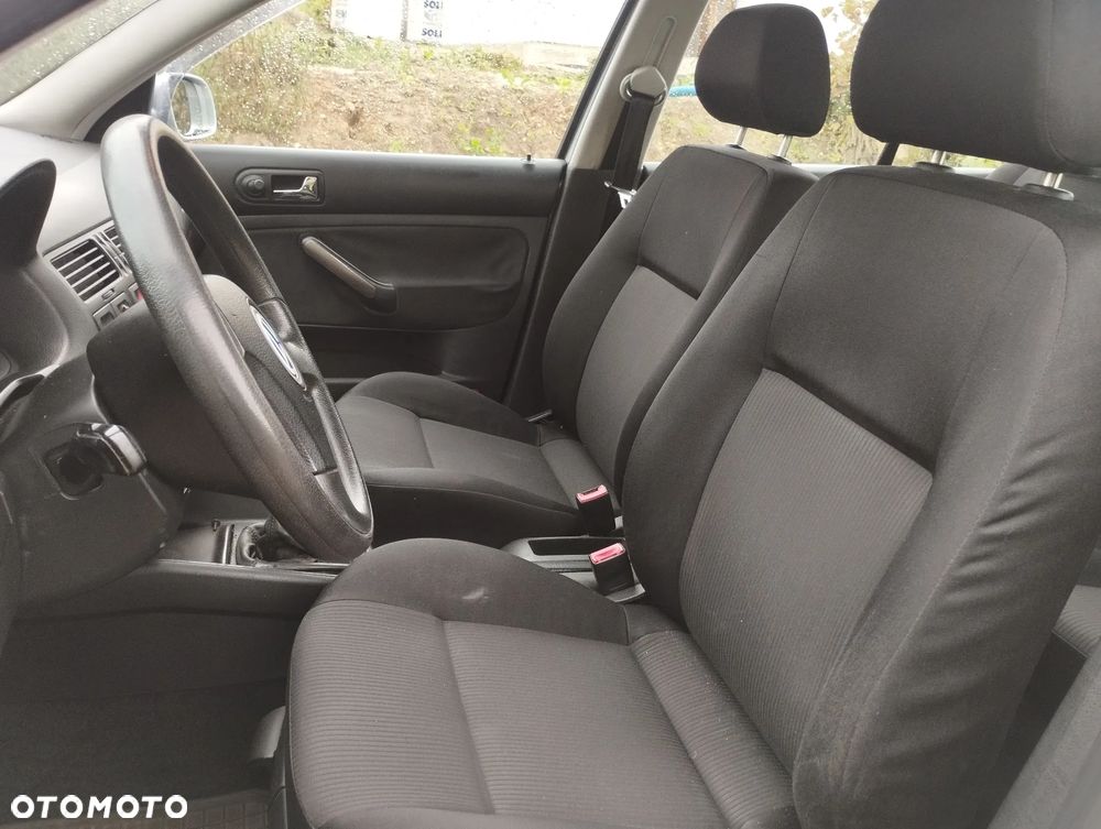 Volkswagen Bora 1.6 - 14