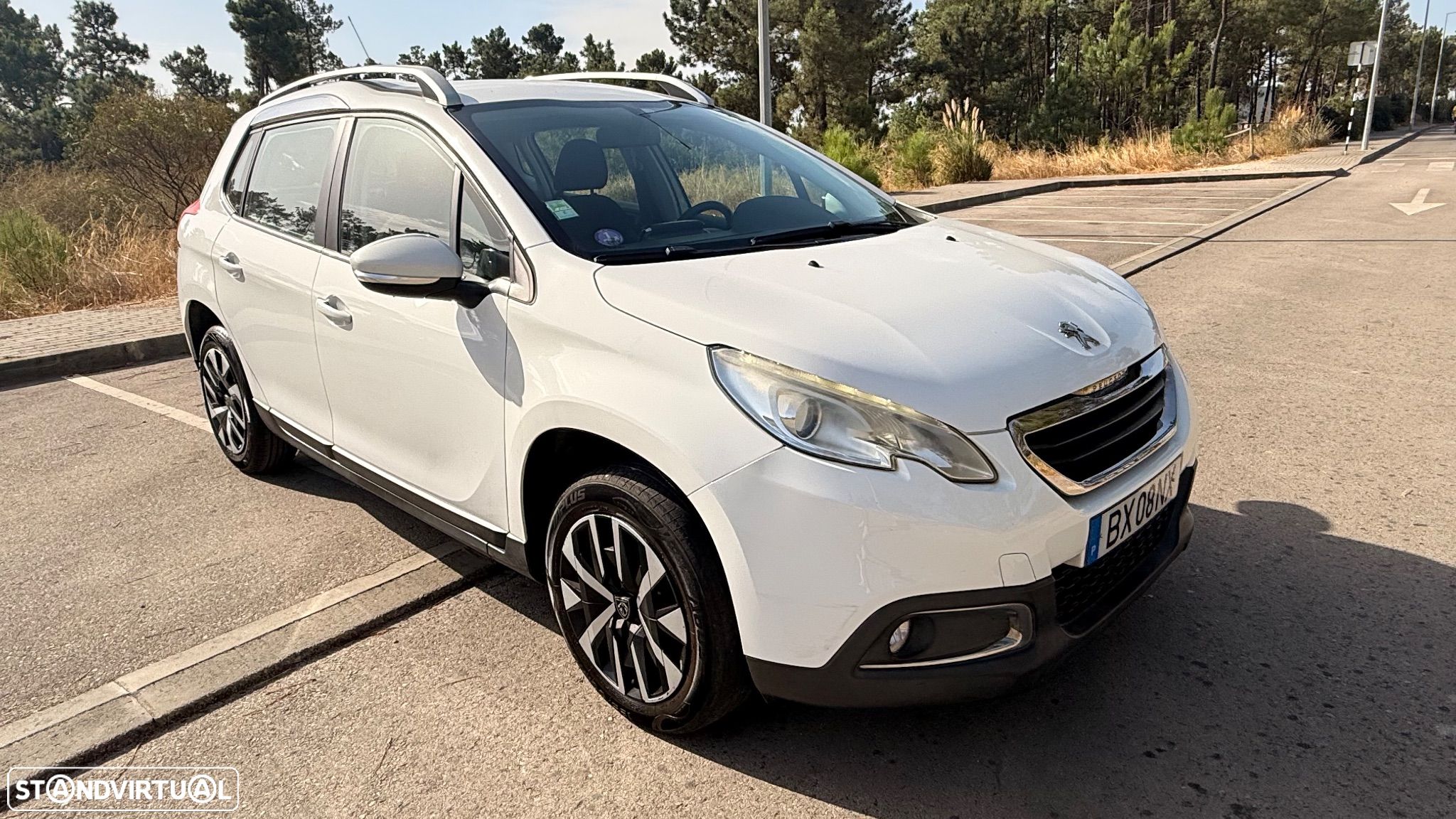 Peugeot 2008 1.2 VTi Active - 1