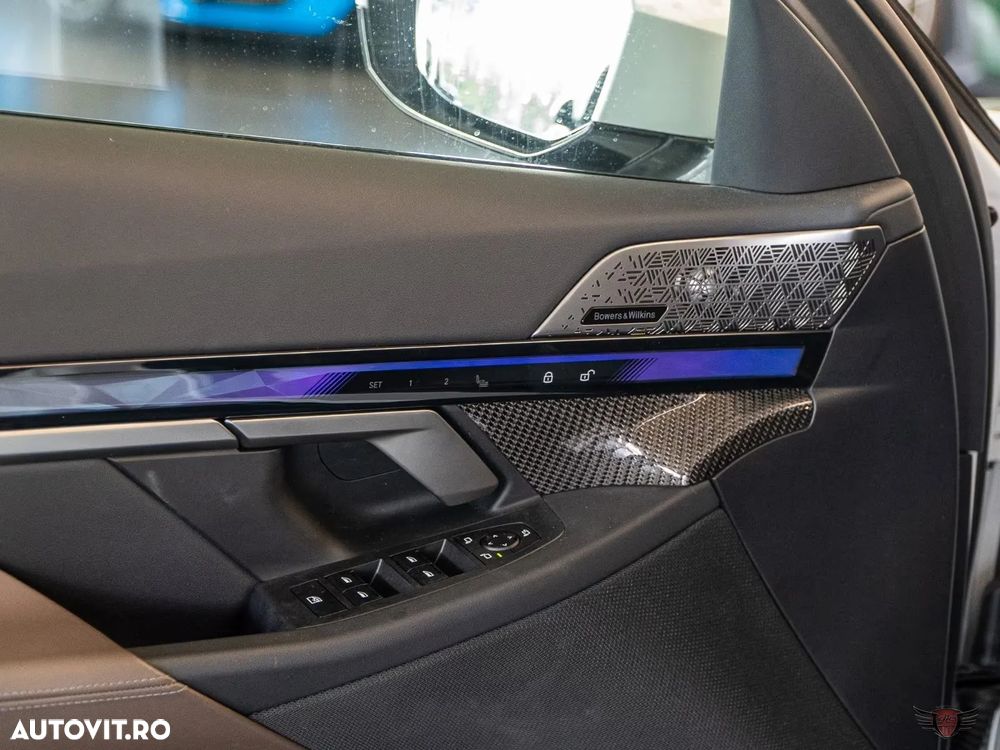 BMW Seria 5 550e xDrive Aut. - 13