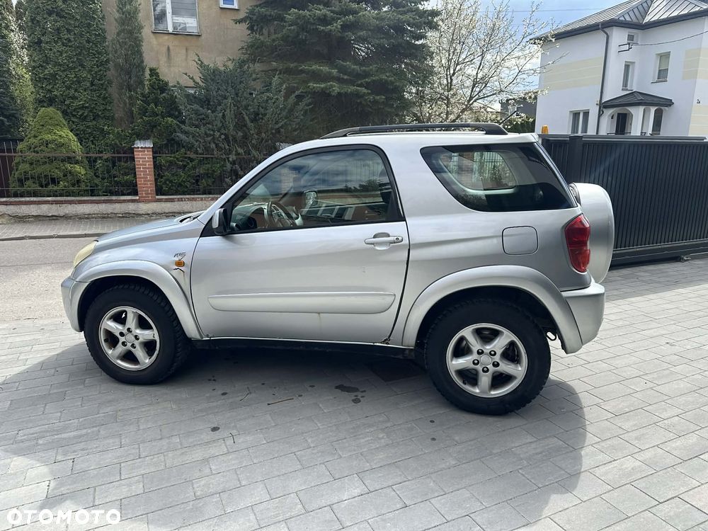 Toyota RAV4 - 4
