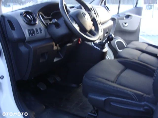 Renault Trafic - 12