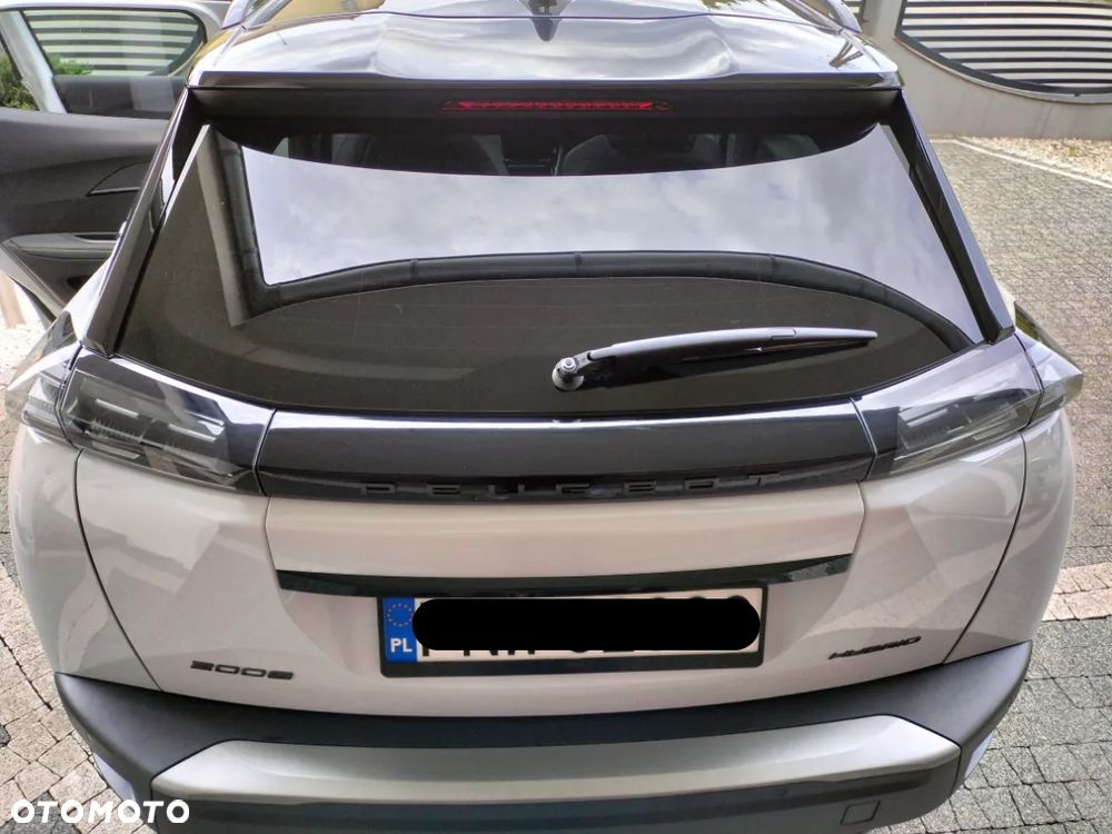 Peugeot 2008 Hybrid 136 e-DSC GT - 25