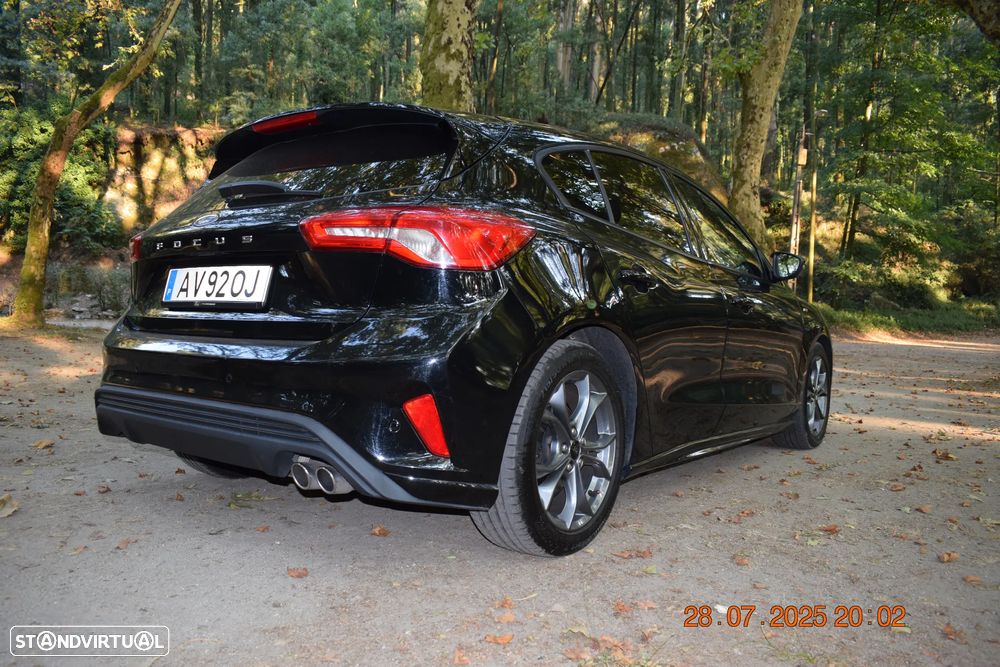 Ford Focus 1.5 TDCi ST-Line - 9