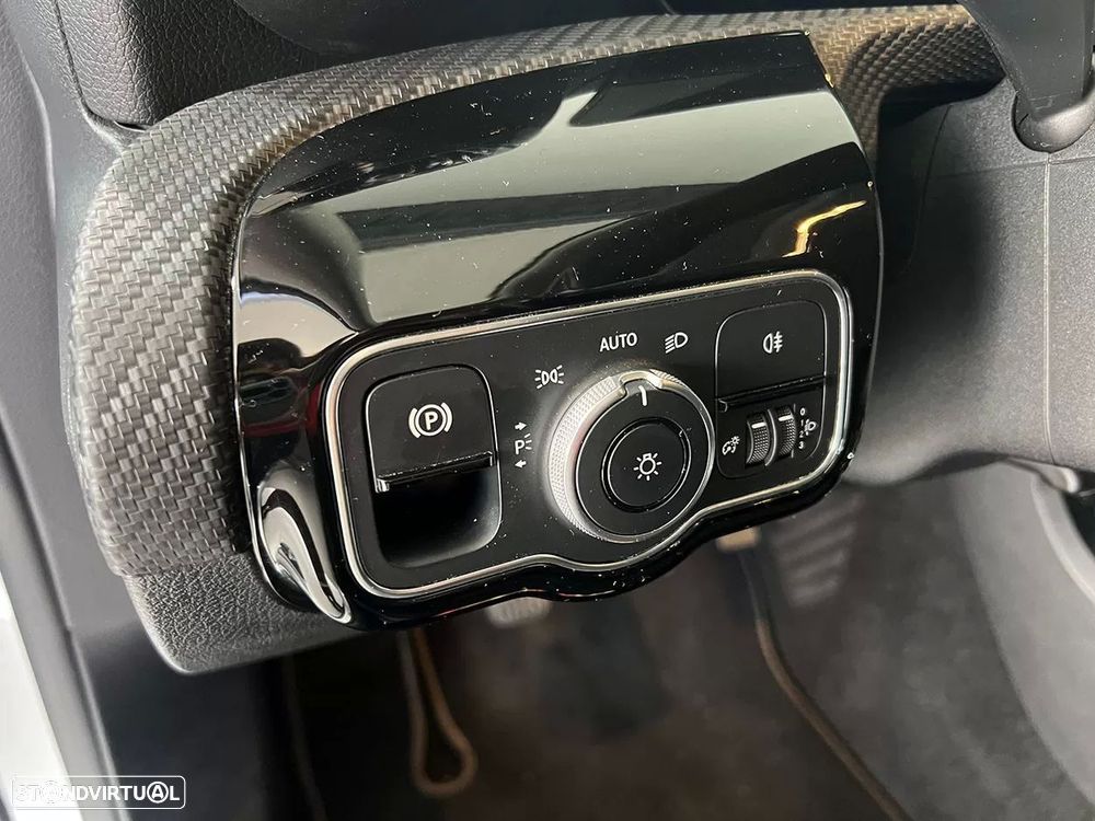 Mercedes-Benz A 180 Limousine d Business Solutions - 19