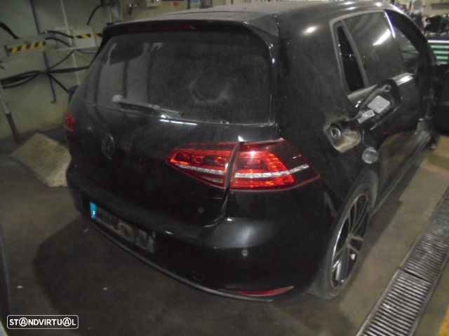 Carro MOT: CUNA CXVEL:RDT  VW GOLF 7 2013 2.0TDI 184CV 5P PRETO DIESEL - 10