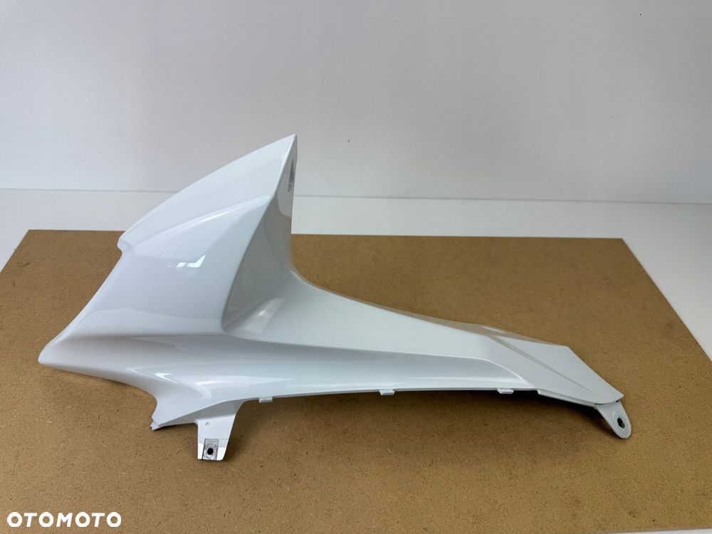 Lewa boczna owiewka czaszy Suzuki GSXR 1000 K9 - 1