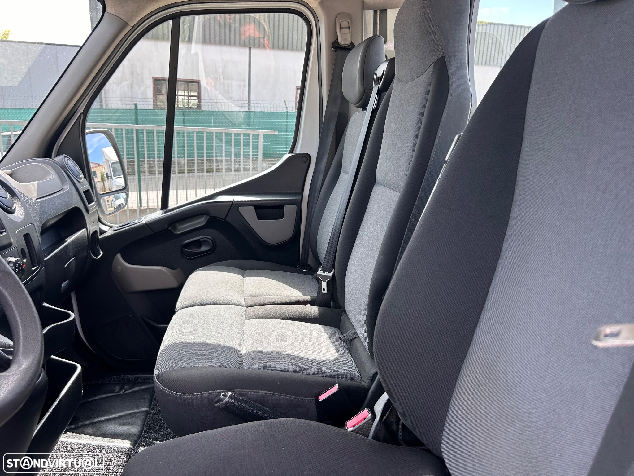 Renault TRAFIC - 13