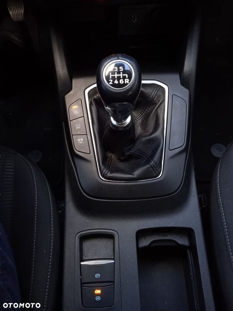 Ford Focus 1.0 EcoBoost Trend - 25