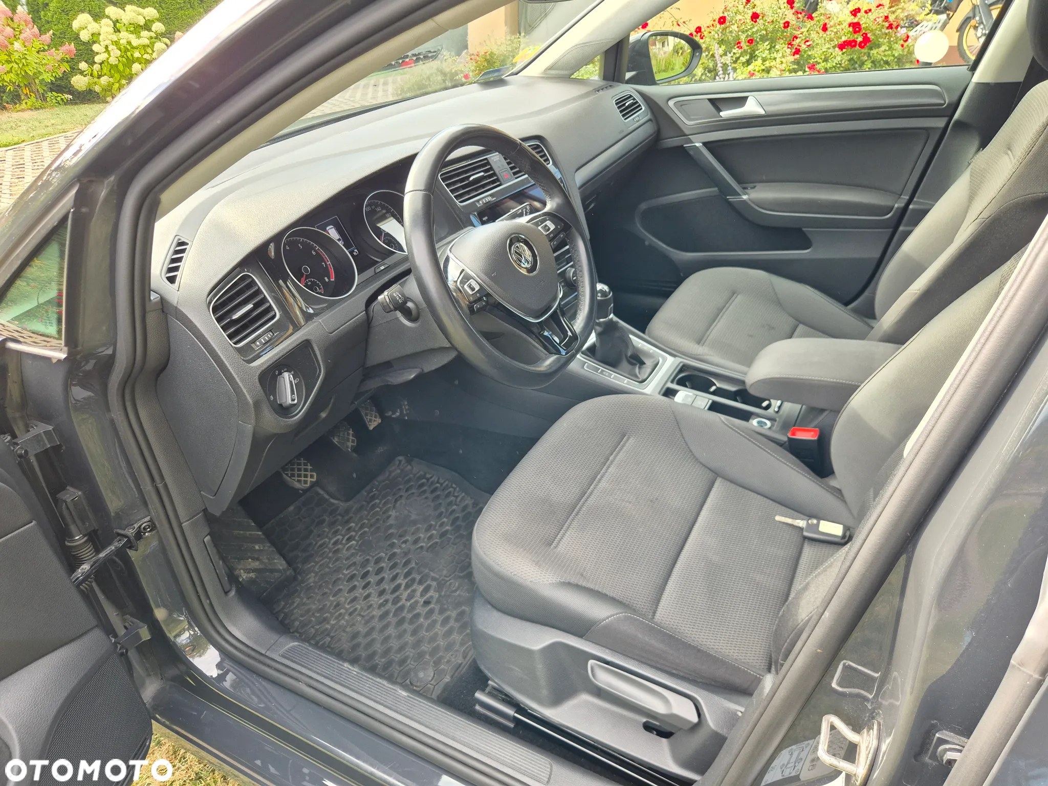 Volkswagen Golf VII 1.0 TSI Comfortline - 34