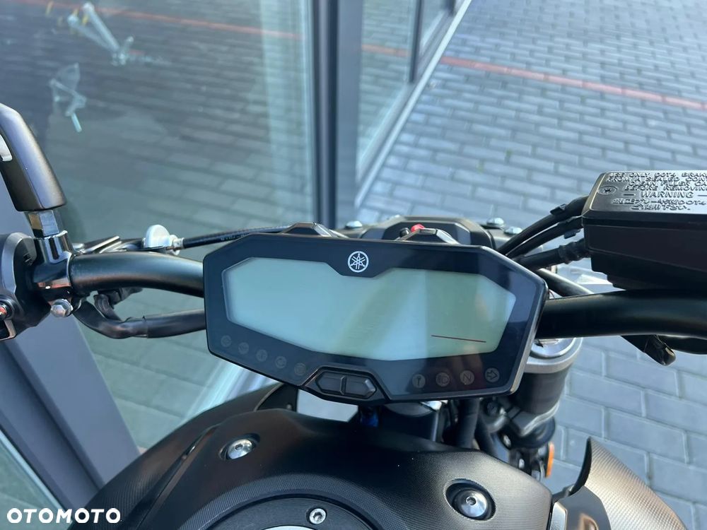 Yamaha MT - 4
