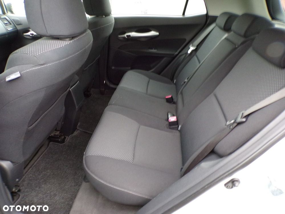 Toyota Auris - 25