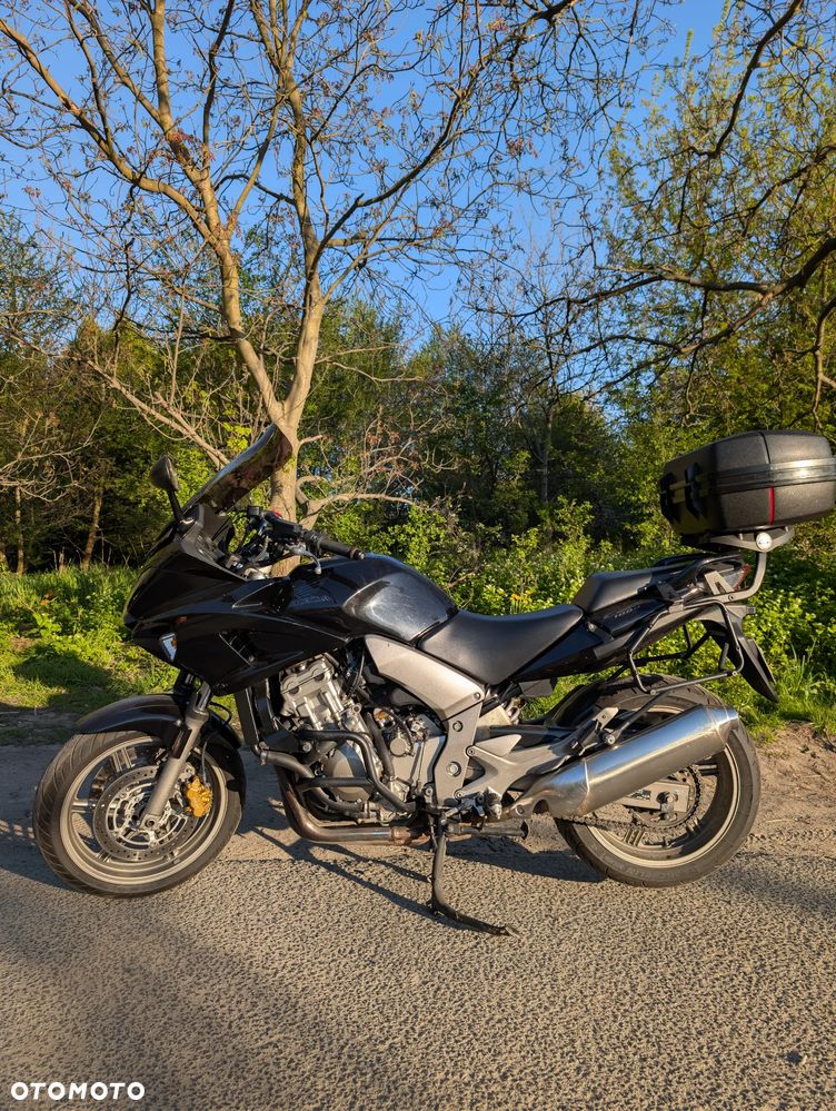 Honda CBF - 3