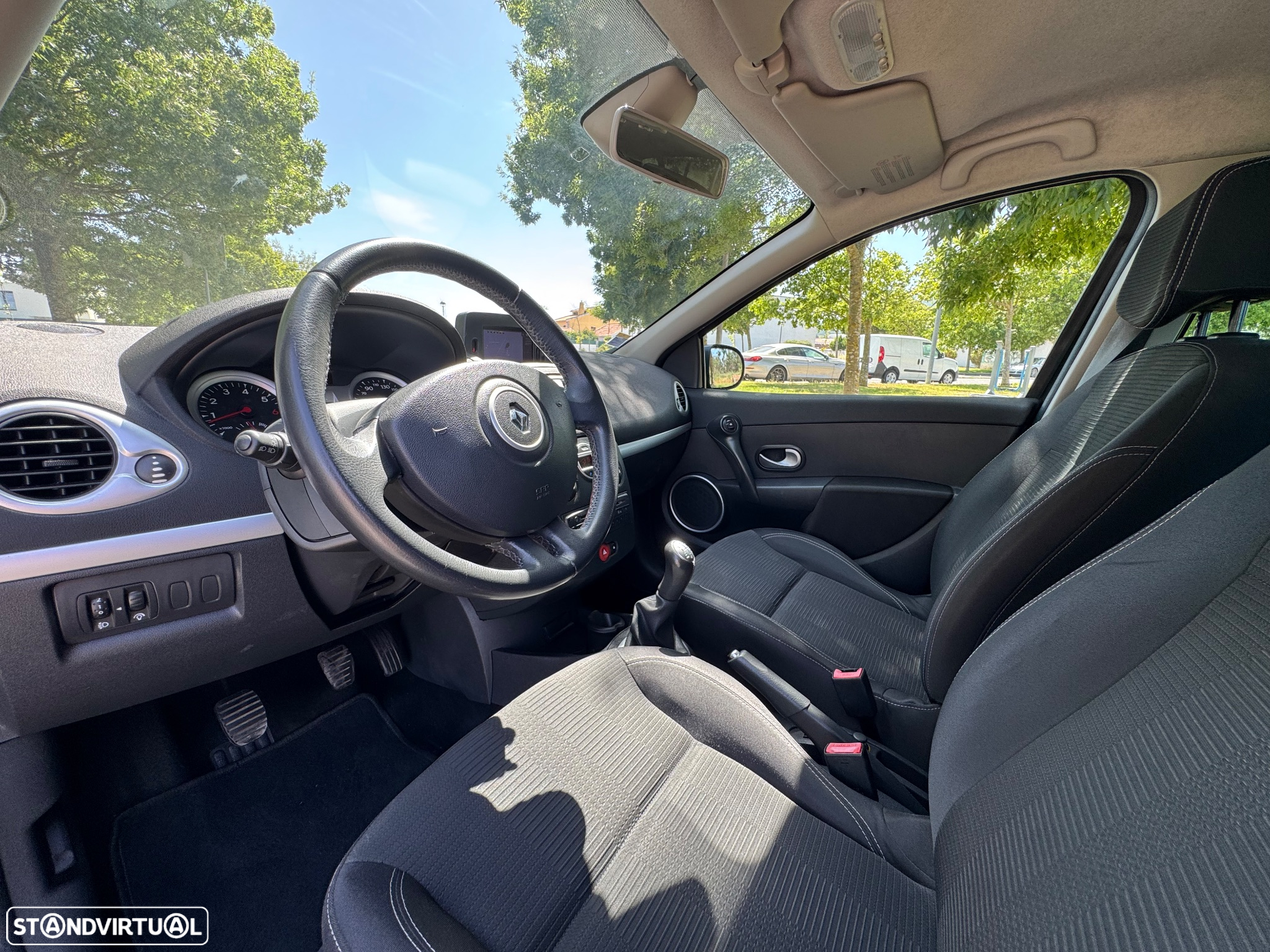 Renault Clio 1.2 16V Dynamique - 5